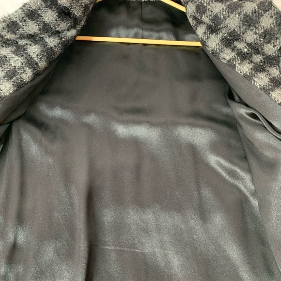 vintage 50s/60s long heavy coat, faux fur collar, no size tag see measurements - Picture 8 of 13